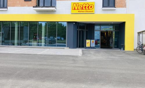 SaarPartment XL3-Contactfree Checkin! Fully equipped stylish 2 Bedroom Apartment with Balcony Free Parking & WiFi Near Trainstation - image 14