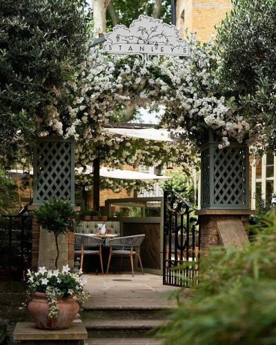 Cosy and Stylish Chelsea 2 bedroom flat - image 10