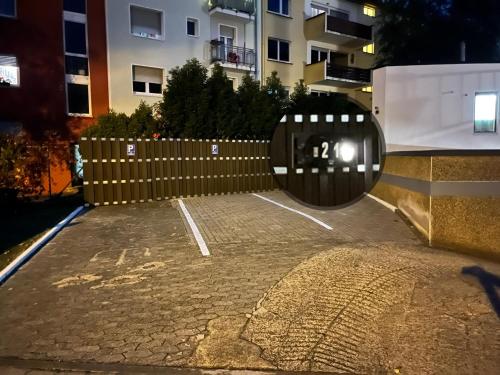 SaarPartment XL3-Contactfree Checkin! Fully equipped stylish 2 Bedroom Apartment with Balcony Free Parking & WiFi Near Trainstation - image 7