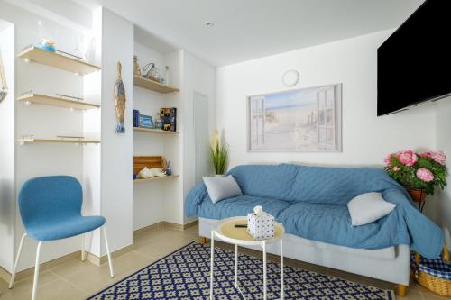 Superior One-Bedroom Apartment