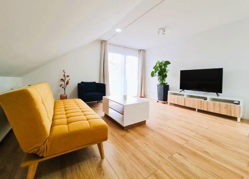 3 bedrooms, 4 beds