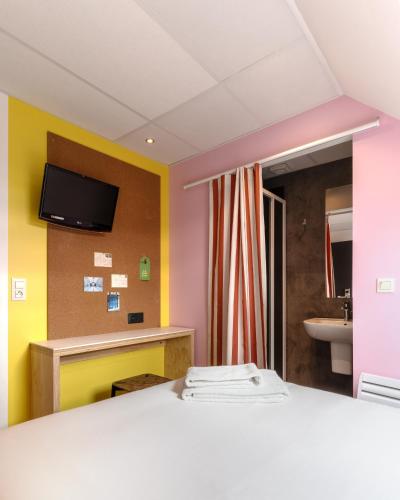 DEMAIN Hotel - image 2