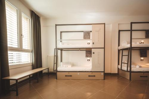 Lecco Hostel & Rooms