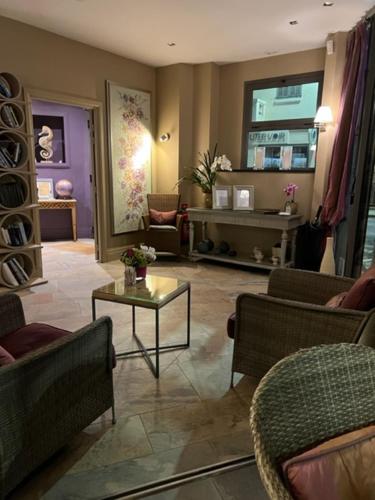 Lobby, La Place Boutique Hotel in Antibes