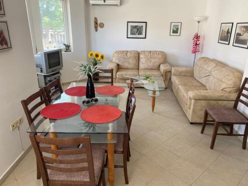 Lovely 3 bedroom flat - Ravda Sun Sea 2