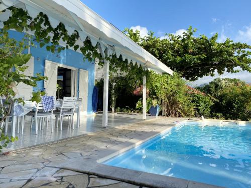 Villa de 2 chambres avec vue sur la mer piscine privee et jacuzzi a Saint Pierre a 1 km de la plage