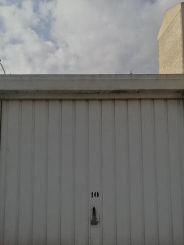 Centre Ville Parking Privé (Centre Ville Parking Prive) in Les Pavillons-sous-Bois