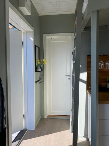 Sillebotten västra torget (Sillebotten vastra torget) in Algana