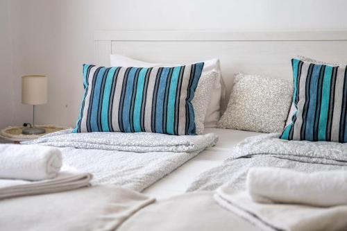 Peace Oasis in the Pulsing City