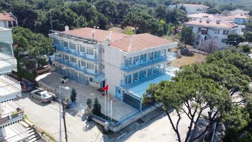 Mavi Cam Hotel Ayvalik - Hôtel - Sefaçamlık