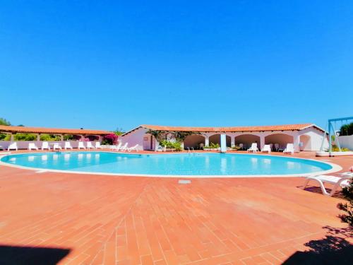 Baja Sardinia Pool Residence