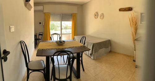 란쿨 Departamentos Equipados Realico 3성급 게스트하우스 수영장