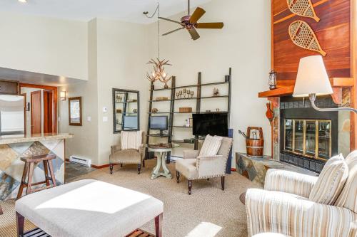 Downtown Frisco Townhome about 1 Mi to Lake Dillon! in Frisco, USA