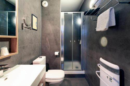 Adonis Hotel Strasbourg - image 4