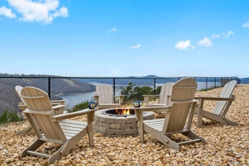 Feels Like Summer in Kimberling City, USA