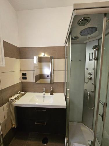 ROME HOLIDAY QUIET AND CONFORTABLE APARTMENT, Рим (фото 10)