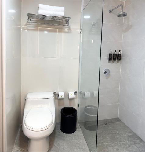 539568429 La Quinta by Wyndham Quito