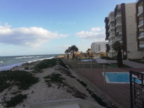 Appartement pied dans l'eau a Tantana, Sousse