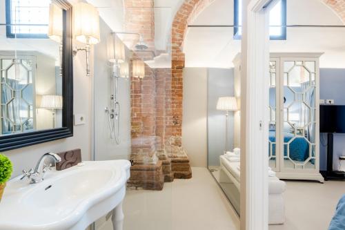 Cedrone Wonderful Smart Ground Floor Apartment - image 3