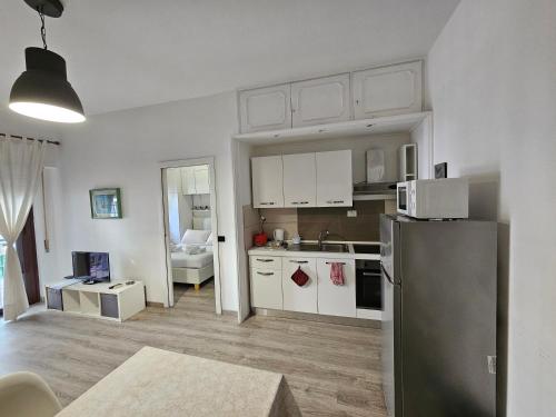 ROME HOLIDAY QUIET AND CONFORTABLE APARTMENT, Рим (фото 9)