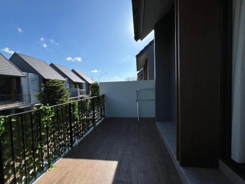 2 Floor Cozy House in Wisteria Jakarta Garden City in Jakarta