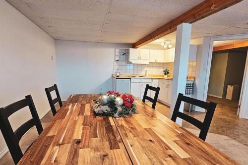 Privacy @ Bras d’Or Lake Eagle House Chalet in Saint Peter's (NS)