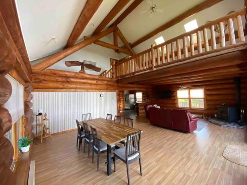 Privacy @ Bras d’Or Lake Eagle House Chalet in Saint Peter's (NS)