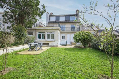 Le Green, appartement rénové, 4 chambres et jardin