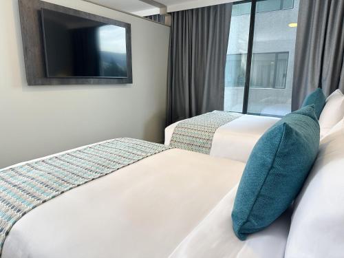 539576862 La Quinta by Wyndham Quito
