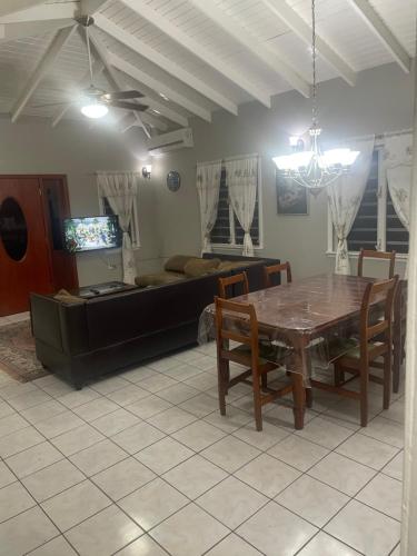 Mountain view Apartment in Бастер