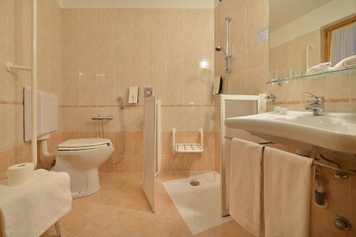 Hotel Interalpen - image 9