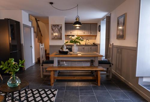 อาหารและเครื่องดื่ม, Casa de Basalto in ลาเชส โด ปิโก