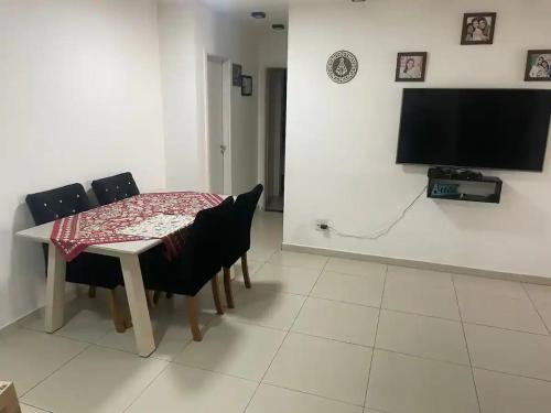 Apartamento 2 quartos prox a praia do Itararé