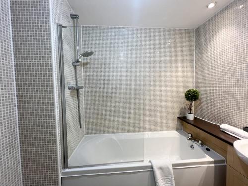 Duplex Apartment in Glasgow, Glasgow (photo 7)