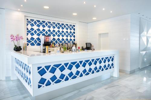 Mar Hotels Playa de Muro Suites - 바/라운지
