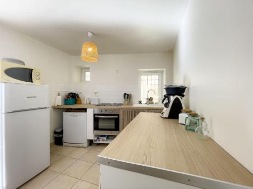 Charmante Maison de Village - Plages 30' in Autignac