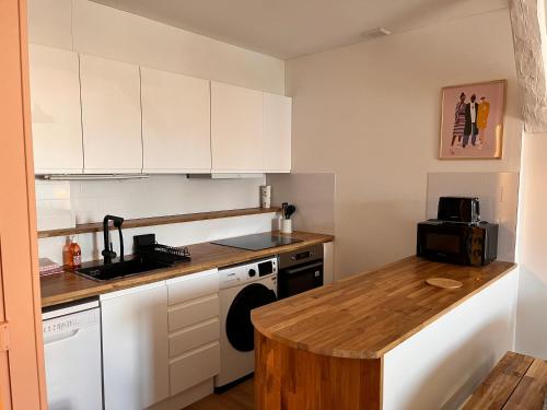 keuken, L'Echappée douce - Mer & Port à pied (L'Echappee douce - Mer & Port a pied) in Creully