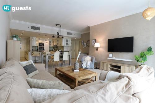 HiGuests - Royal 2BR Apt With Balcony Near Burj Khalifa, Dubaj (fotografie 5)