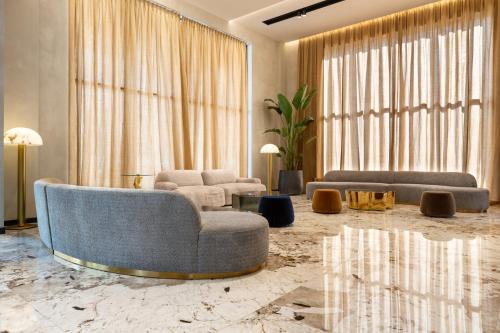 ล็อบบี้, Mercure Tirana in ลาปราเก