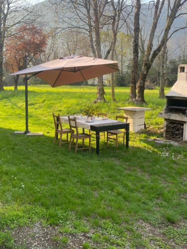 Jardín, Casa Vacanza Cascina Ronco-natura e relax vicino Lago di Como in Erba