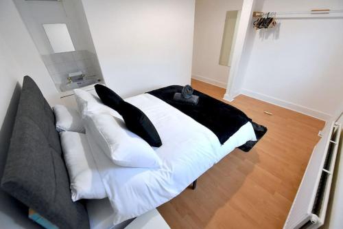 Charsley Lodge, London (photo 6)