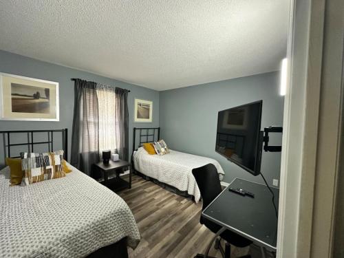 . Condo Comforts of HOMME