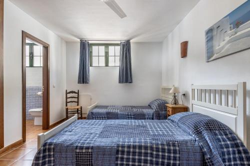 Two-Bedroom Apartment with Sea View image 10