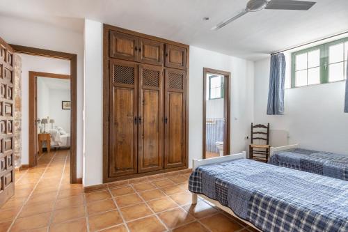 Two-Bedroom Apartment with Sea View image 8