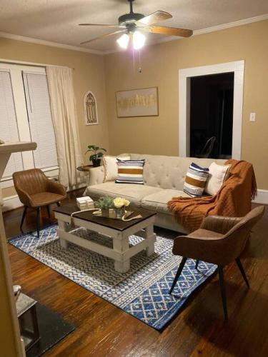 Historic Charmer, Pet-friendly