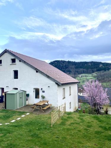 Le Coin du Randonneur, terrasse et jolie vue - Location saisonnière - Fresse-sur-Moselle