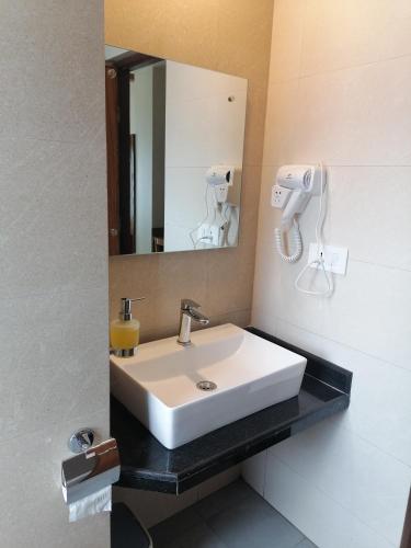 Urban Boutique Hotel Pokhara – Pokhara, FL