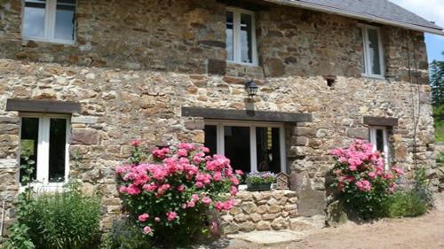 Gite rural centre Manche, calme, jardin, parking, 17km des plages