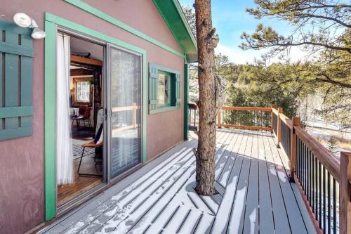 Skippers Cabin in Pine, USA