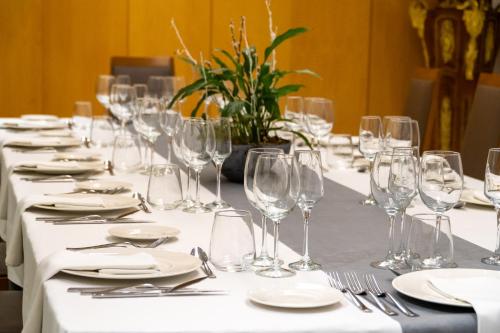 Avenida Hotel. in La Loma